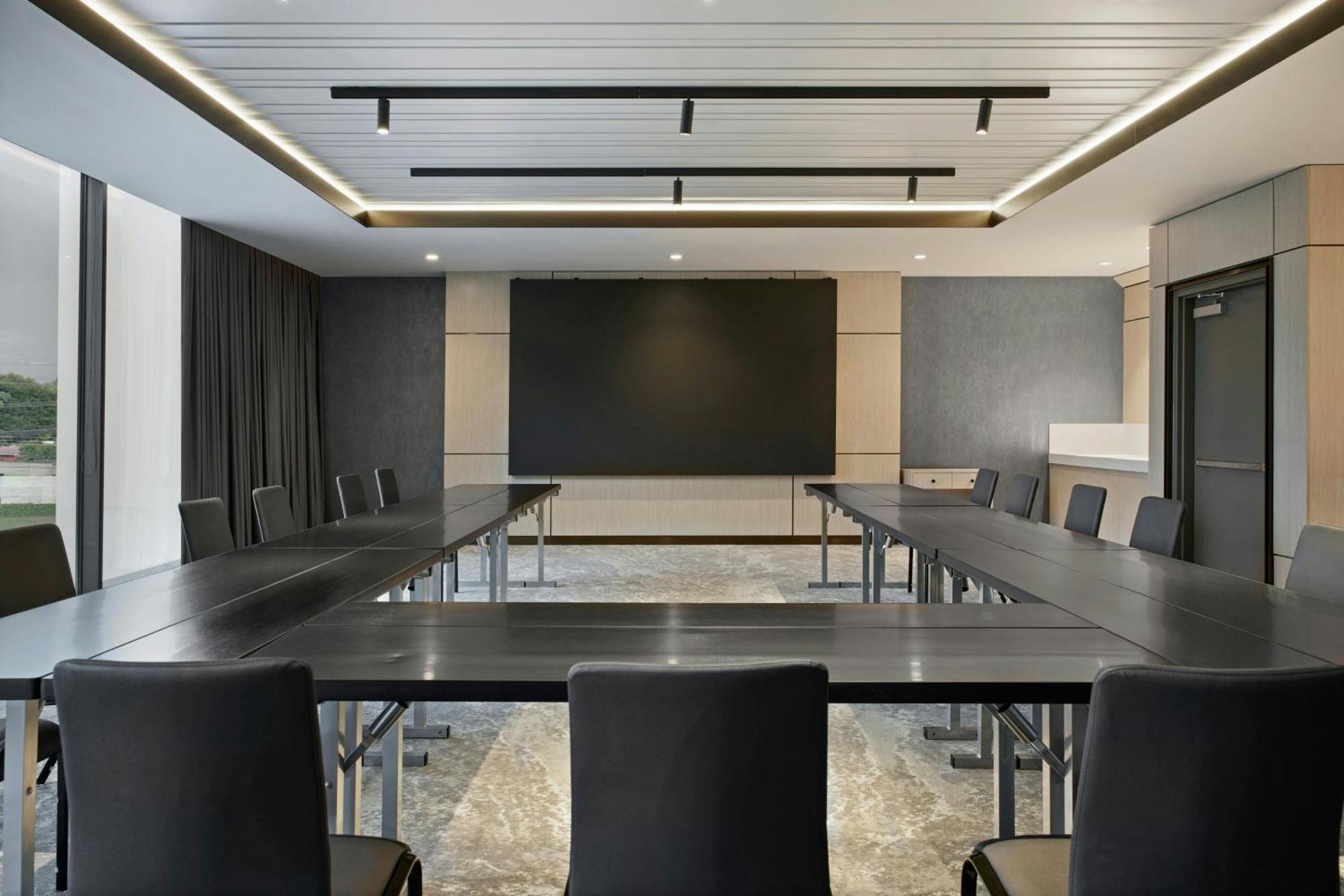 Ac Hotel San Jose Airport Belen Екстер'єр фото
